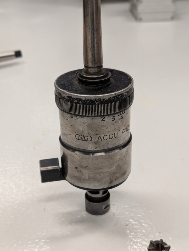 BIG Daishowa Auto-Reversing Tapping Head MT2